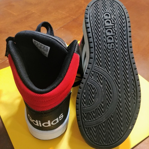 Adidas Hoops 2.0 - Picture 3 of 5